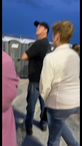 Brand new dance called Peein Your pants. #trending #newdance #gottapee #iowacheck