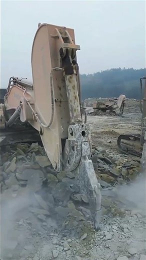 2025 Excavator Reviews: Features, Performance, and More