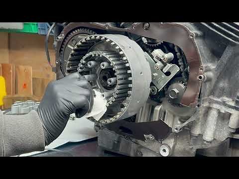 M109R Clutch Removal and Install - All Years