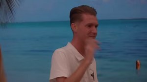 Wie gaat er vanavond vandoor met €100.000? 🏆💰 De Bondgenoten: de soap met echte mensen en echte verhalen. Elke werkdag om 19.45 uur bij SBS6! #bondgenoten #finale #winnen | De Bondgenoten