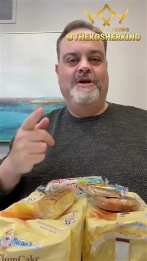 Reviewing Italian snacks. #thekosherking #kosherking #fyp #italy #kosher