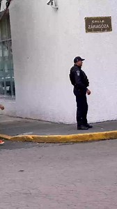 702K views · 10K reactions | Broma a policia. 略 #memes #funnyclips #fun #meme #humor #lol #comedyvideo #lmao #video #comedy #payasos #lospayasostiktokers #funnyshit #chilinypikin #laugh #funny #troll #ElExitoEsDios-000 #funnymemes #videos #dankmemes #funnyvideo #broma | Phay Chetra | Facebook