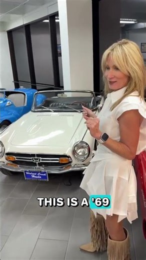 Check out these Honda classics — the S800 and S600 Roadsters 🇯🇵✨ Tiny, sporty, and full of