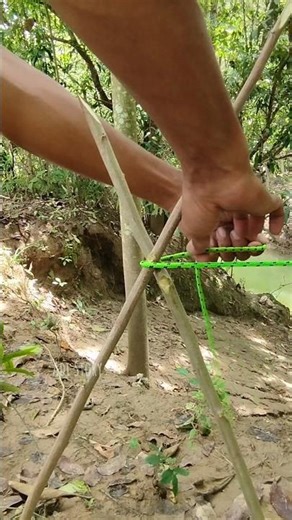 A simple knot for tying garden twigs! #rope #knottying #shorts #outdoorskills