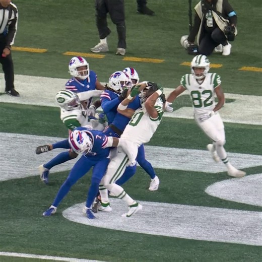 AARON RODGERS HAIL MARY TOUCHDOWN TO END THE FIRST HALF 😱 UNREAL‼️ New York Jets | NFL on ESPN | ESPN