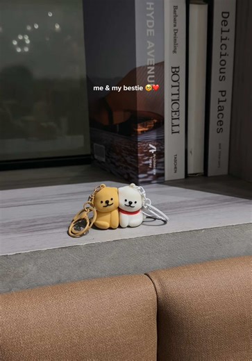 Magnetic Couple Keychain: A Perfect Gift Idea