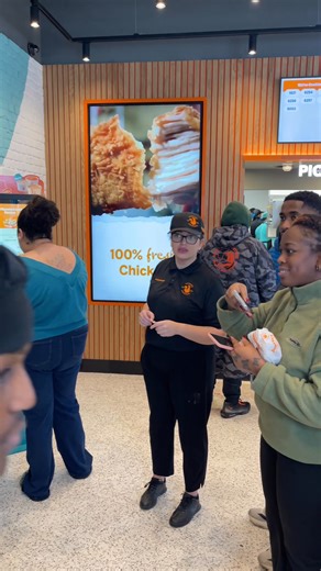 First look inside the new Popeyes in Oldham at Elk Mill and the first 100 customers. Opening hours 8am - 11pm daily 📍Elk Mill Shopping Park, Royton, Oldham OL2 5HX #popeyes #chicken #oldham | Pie Radio