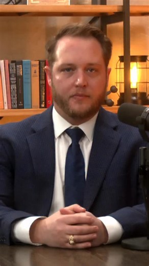 Did the EV mandate just collapse? 👀 After 10 years of aggressive electric vehicle mandates, Washington just reversed course in a massive way. Here’s what changed: ✖️ $7,500 EV tax credit expired Sept 30th ✖️ Fuel economy penalties eliminated ✖️ State zero-emission mandates blocked ✖️ EV credit calculations corrected What this means for YOU: ✅ More affordable car options ✅ Fewer $80K EVs nobody wanted ✅ More practical hybrids ✅ Better selection overall For years, these mandates forced automakers