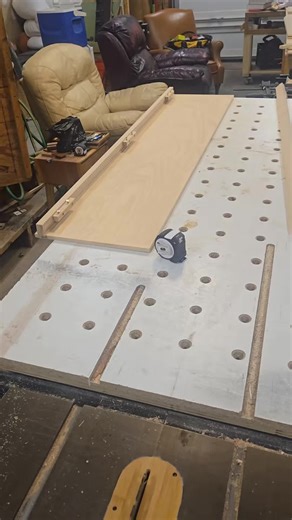 Installing faceframes on side panels cabinet assembly #howto #woodworking #tipsandtricks #cabinetry #cabinets