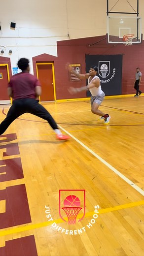 Must See TV @latindavis32 & @1nescoo Going at it! 🎥🍿 | Ian Smith