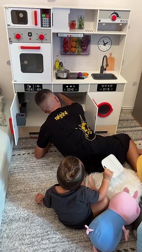 Engaging Play Kitchen Set for Children