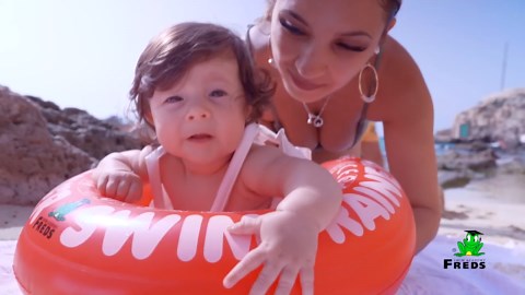 FREDS SWIM ACADEMY SWIMTRAINER Classic Red (3 months - 4 years), Baby Pool Float Ring for Babies and Toddlers, (13-40 lb) Waist Adjustable Aid to Learn Swimming Safely