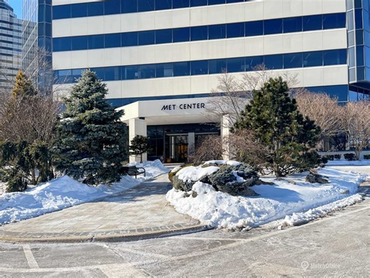 Meeting room for rent on Meadowlands Plaza,Suite, East Rutherford, NJ