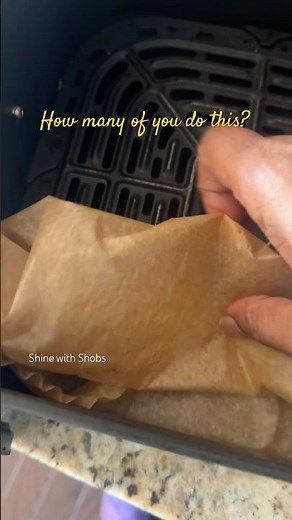 Air Fryer Liner or No Liner — Which One Are YOU? #airfryerhacks #shorts