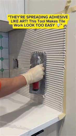 "THEY’RE SPREADING ADHESIVE LIKE ART! 🤯"#NotchedTrowel #TileAdhesive #USATrend2025