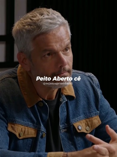 No fim da vida, dificilmente alguém se arrepende de não ter trabalhado mais algumas horas ou de não ter acumulado mais dinheiro. As perguntas que realmente importam são outras: você viveu de peito aberto? Teve coragem de amar? Perdoou quando foi preciso? Lutou pelos seus sonhos ou deixou o medo decidir por você? Construiu a vida que fazia sentido para o seu coração? São essas respostas que revelam se a vida foi apenas vivida ou verdadeiramente aproveitada. Passamos tanto tempo correndo atrás de 