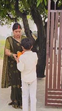 Introducing the 'VitalWear SmartBand,' a next-generation wearable gadget"