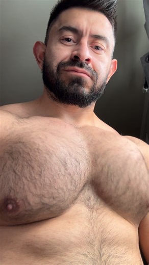 Mateo Muscle on Instagram: "Trying to stay chill but my pecs have their own agenda. Tis the season! 🎄"