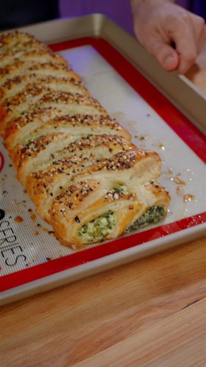 Spinach Cheese Strudel | andrescooking