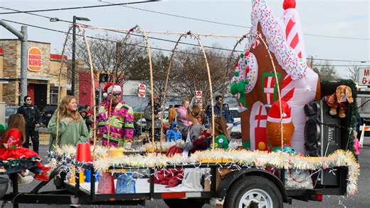 79th annual Salisbury Jaycees Christmas Parade marches through city