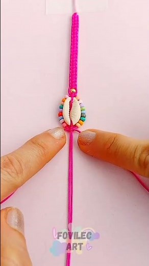 How to make macramé bracelets with shells and beads