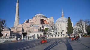 La basilique Sainte-Sophie, la "merveille des merveilles" aux trois vies