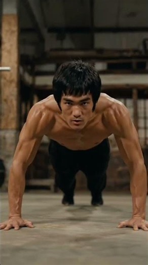 Bruce Lee push ups that broke physics #brucelee #fitness #shorts