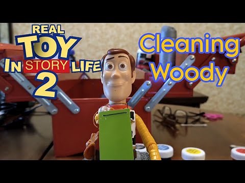 Toy Story 2 - Cleaning Woody