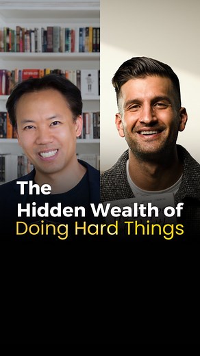 Watch the full podcast episode here: https://youtu.be/FdZDDaPhA8cplaylist?list=PLwf_ceM-L-lNAunkVtuhoc4H9WZoZJW71 Every meaningful thing you want in life sits on the other side of something uncomfortable. In this episode of the Kwik Brain podcast, I sit down with Sahil Bloom to uncover how the wealthiest people in the world can still feel broke, and how you can build daily deposits that compound into a life of true abundance. You’ll learn: ✅ The question that completely changed Sahil’s definitio