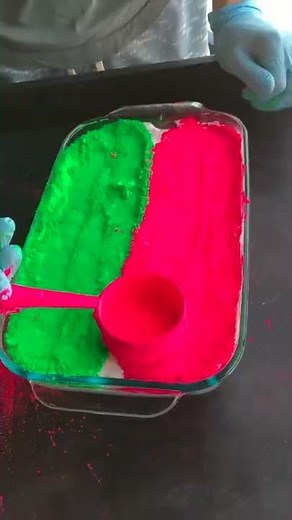 Mixing Green and Pink Pigments in Slime!