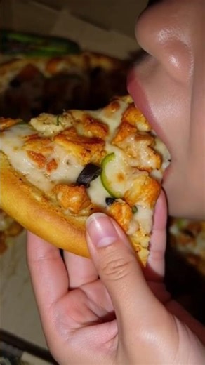 Pizza ASMR | Cheesy Crunchy Eating Sounds 🍕🎧 #shorts