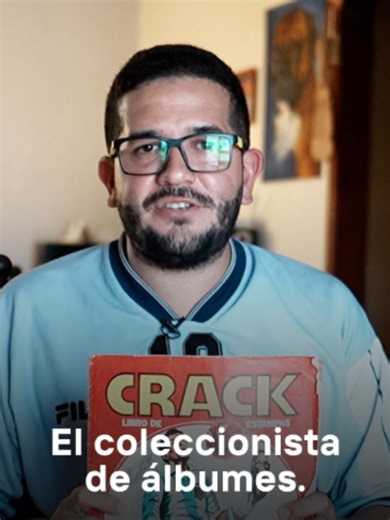 Tiene todos los álbumes de los Mundiales desde 1978 y reveló la increíble oferta que le hicieron en Qatar Mauro es un fanático de la Selección argentina que cuenta con una colección única. Además, sigue al equipo a todos lados y este año dirá presente en la cita de Estados Unidos, México y Canadá con un disfraz sorpresa.