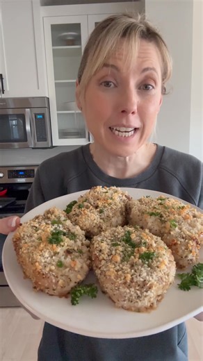 Baked Breaded Pork Chops Recipe. Comment "recipe" and I'll send it to you along with all my tips! 👇👇 MY RECIPE: https://andianne.com/baked-breaded-pork-chops/ | Andi Anne Recipes