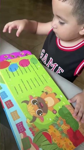 Easy Tagalog Words for Kids! Filipino Baby Book Learning 📚✨
