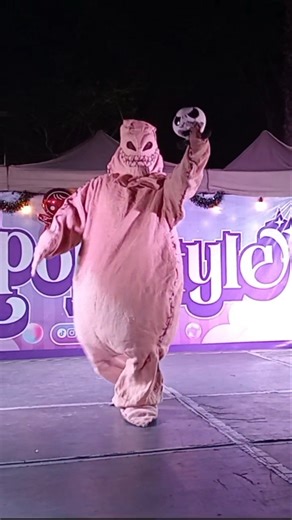 Oogie Boogie de The Nightmare Before Christmas en la Feria Random 2025 #cosplay #timburton