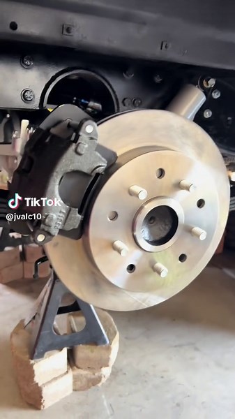 Rebuilding Rear Differential with Disc Brakes