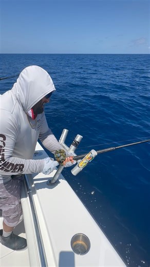 Hopefully we get a good #muttonsnapper spawn in 2026. Julio Echeverri with a Jumbo Mutton he got in deep water. | Controlled Chaos Fishing Team and Charters