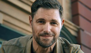 Sam Page Welcomes ‘Robo Dog’ to His Family After Kia Commercial Airs at Super Bowl (Photo)