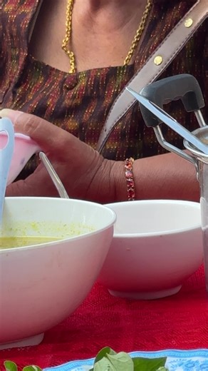 វីដេអូ​របស់ Chay Nee (@chay_nee) ជាមួយ original sound - @bfunky comedy