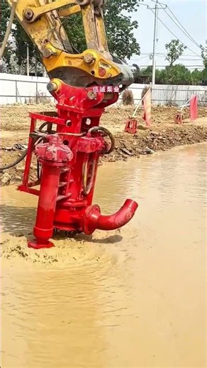 This excavator-mounted sand pump is compatible with excavator power output, is easy to install