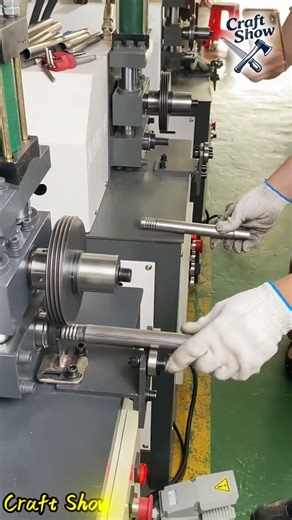 🛠️ Thread rolling machine rolls metal pipe threads, achieving a divine seamless connection!