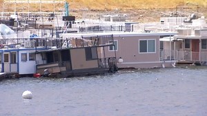Houseboats at Lake Kaweah sunk, damaged, set adrift by storm sweeping Central CA