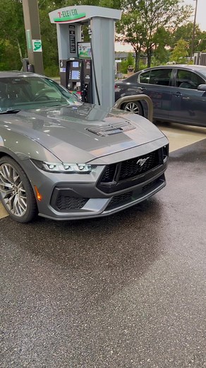 1.1M views · 23K reactions | First years having first year problems •••••#corvette #chevy #cam #e85 #c7 #z06 #vrforged #chevrolet #gm #c6 #c5 #cars #ls #lt4 #texasspeed #zl1 #ford #vette #lsx #corvettez06 #c7z06 #c8 #turbo #ats #zl1 #mustang #s650 #2024 | reallyonlyaiden | Facebook