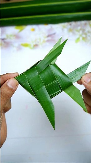 Coconut Leaf Weaving Fish🐟 Craft Activities With Real Leaves🌴 #craft #fish #coconut #leaf