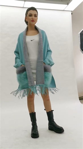 [Janefur] | Fox Fur Shawl 🦊 #janefur #luxury #warm #fashion #style #winterfashion #cool #foxfur