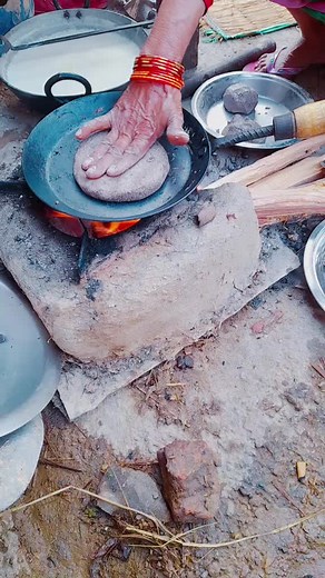 kodo ko roti sang ak chamcha gheeu#goodbye2021🌷🌷welcome2022🙏🙏🙏