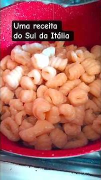Uma receita de nhoque do Sul da Itália e um molho original #massa #nhoque #comofazermassa