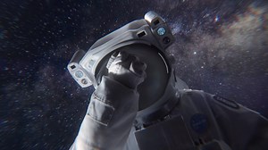 Let your imagination run wild with the Galaxy S10’s Infinity-O Display. With its unique hole-punch camera design, you can create your very own wallpaper to fit your style. Download wallpapers from your Galaxy S10 on: http://smsng.co/S10_Wallpaper Discover more about #GalaxyS10: http://smsng.co/GalaxyS10 Discover more about Galaxy Themes: http://smsng.co/GalaxyThemes | Samsung