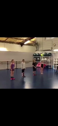 Enjoy this 6 second long video of the Norris nuts dancing 🤪 @norrisnuts #stunningsabres #sabrenorris #norrisnuts #fyp #viral