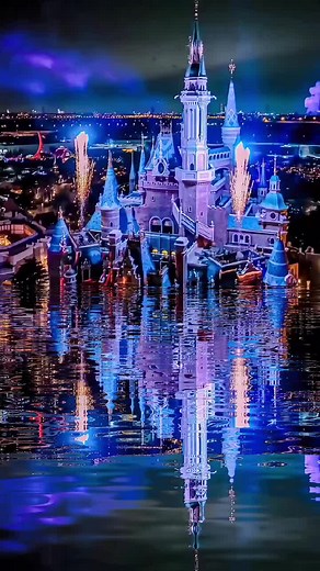 Spectacular Shanghai Disneyland Fireworks Show